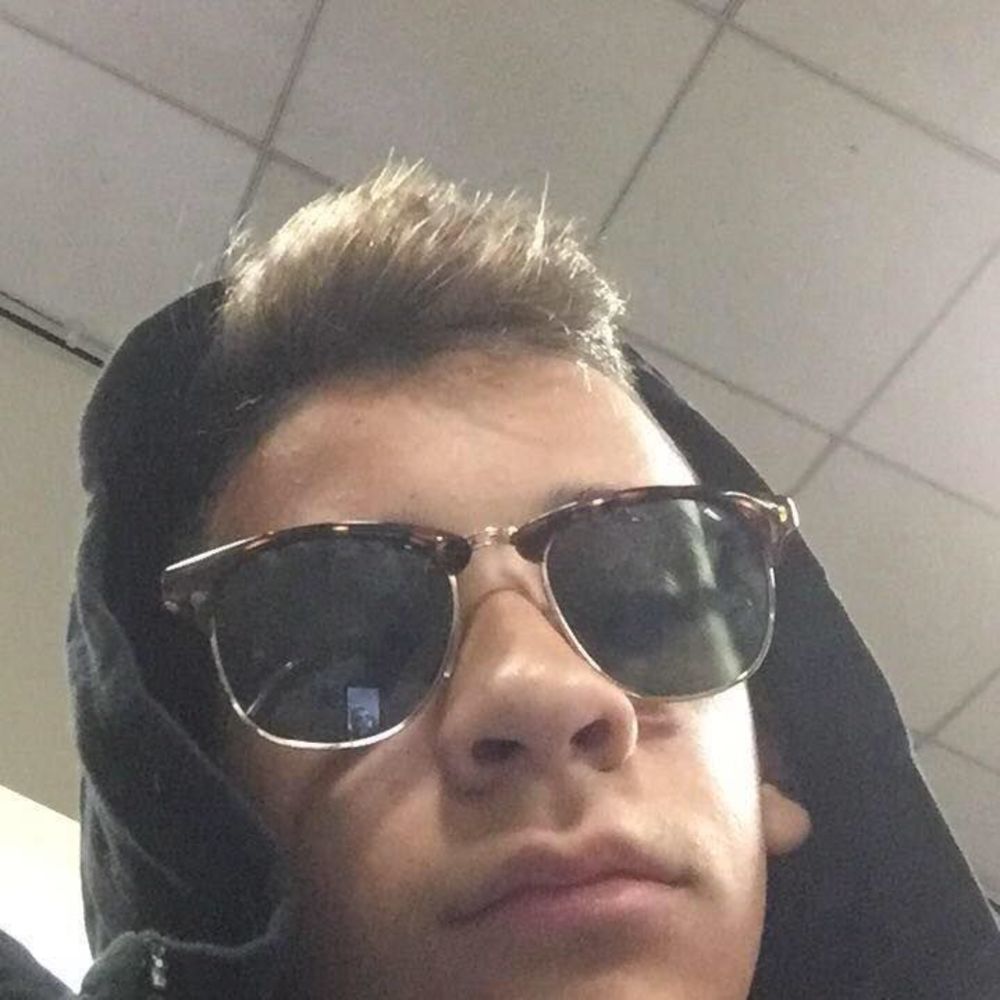 Meet your Posher, Jayy